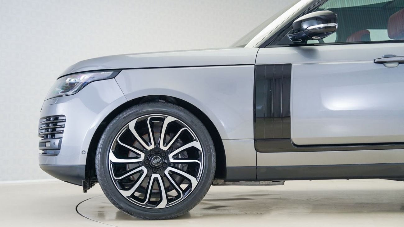Land Rover Range Rover Vogue SE 5.0L | AED 4,033 PM | Warranty Dec-2025 | GCC