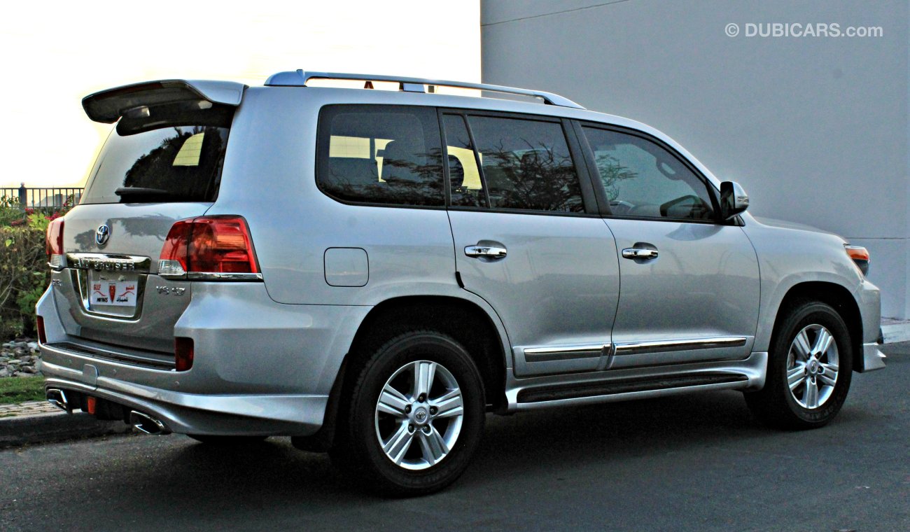 Toyota Land Cruiser GXR - V8 5.7L - EXCELLENT CONDITION - 100% ACCIDENT FREE - ONLY 16000KM DRIVEN