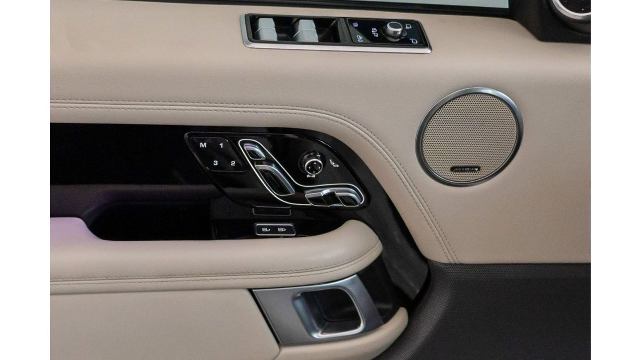 Land Rover Range Rover 2021 Range Rover Vogue Westminster Edition / Al Tayer Warranty & Service Contract