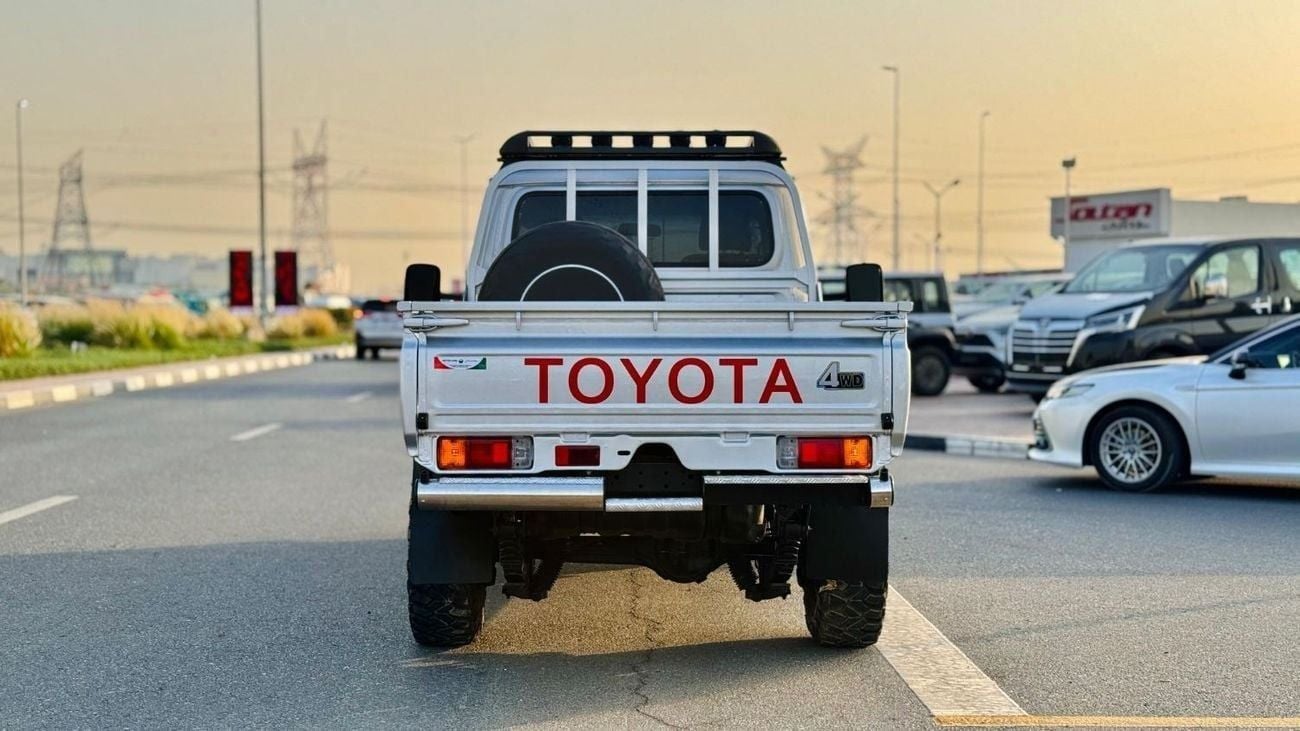 Toyota Land Cruiser Pick Up SINGLE CABIN | MANUAL TRANSMISSION | 4.5L DIESEL ENGINE | 2017 | RHD | PREMIUM TUFF BULL BAR WITH LE