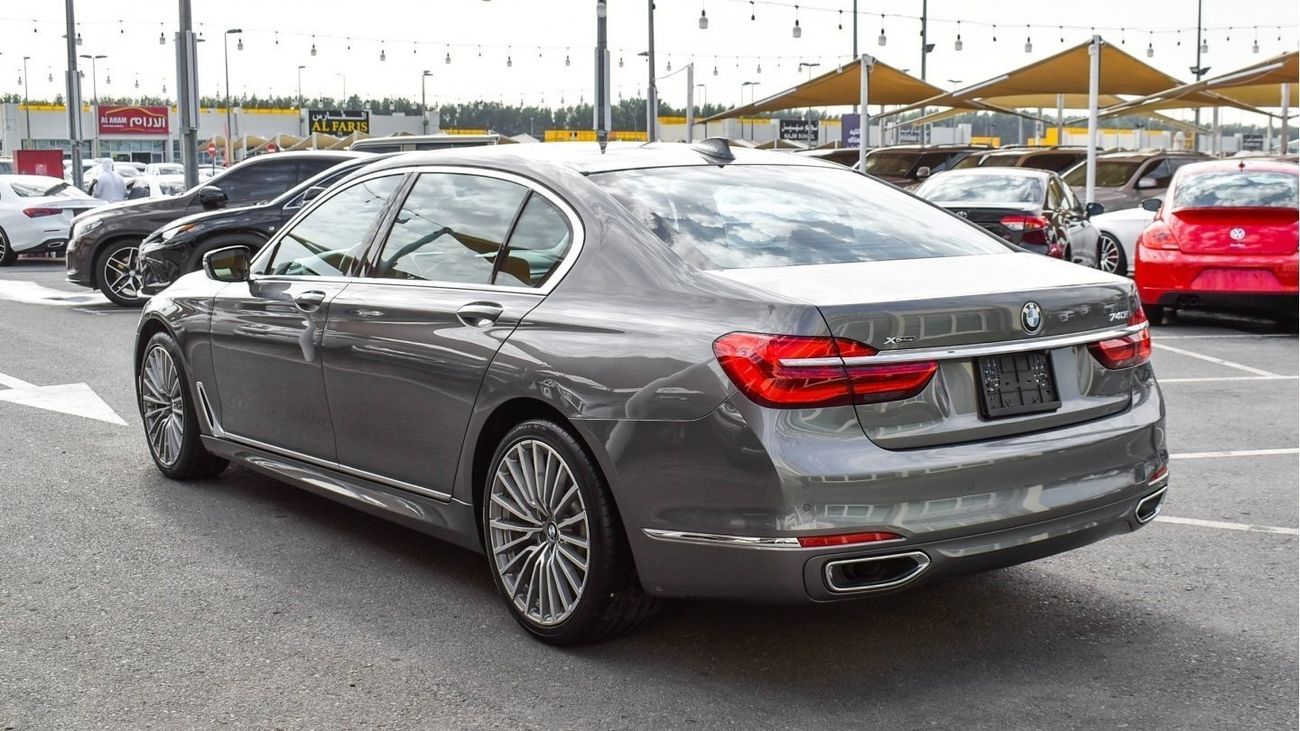 Used BMW 740Li 740i XDrive 2018 for sale in Dubai - 709304