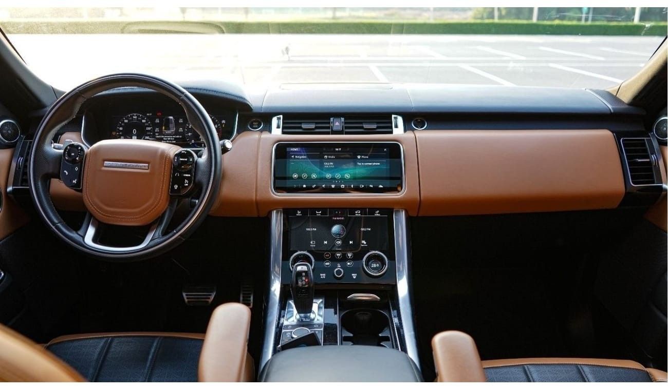 Land Rover Range Rover 3years warranty, 2 years free service, free registration, contact number 0507273386