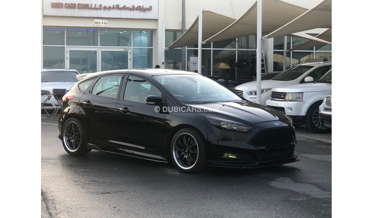 Ford Focus FORD FOCUS ST MODEL 2017 GCC car perfect condition full option panoramic roof leather seats