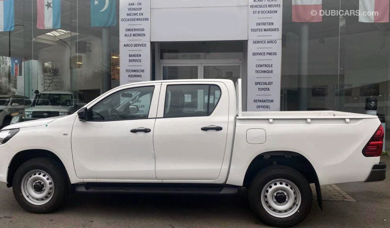 تويوتا هيلوكس TOYOTA HILUX 2.4L MT 2022