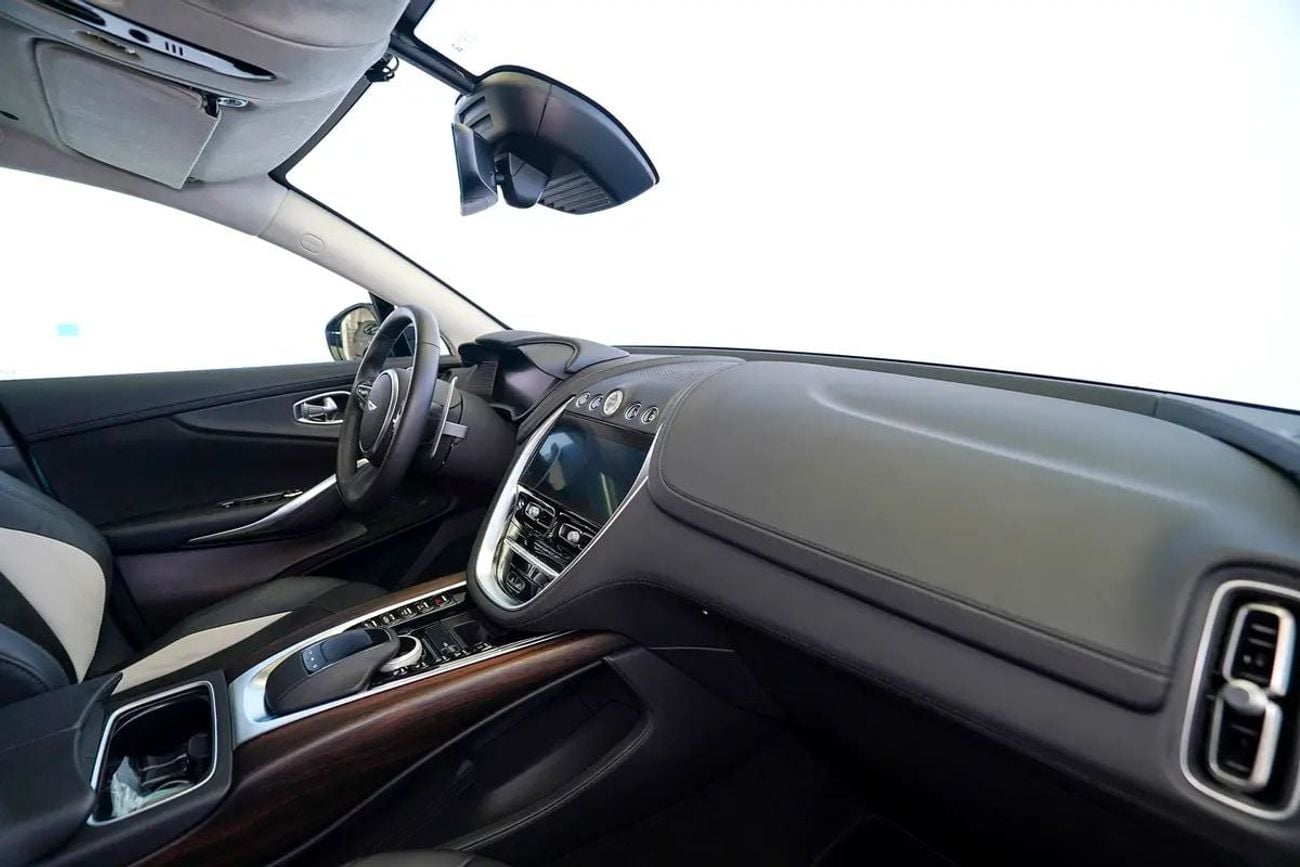 Aston Martin DBX STD