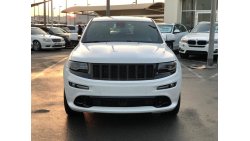 Jeep Grand Cherokee Jeep SRT model 2015 GCC car prefect condition full option low mileage excellent sound system navigat