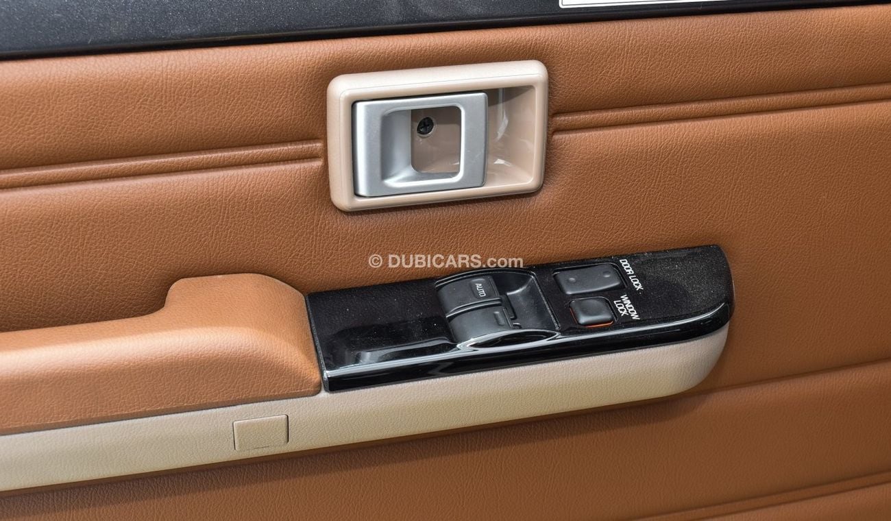 Toyota Land Cruiser 70 GLS  2 7L 2WD M/T