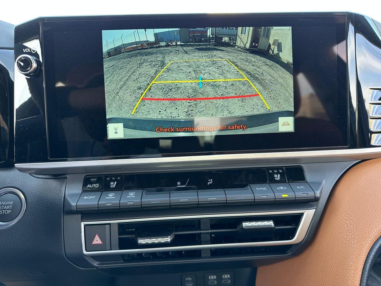 Toyota Camry 2.5 GLE - PETROL - RADAR - JBL- ELECTRIC SEAT - MONITOR - MODEL 2026