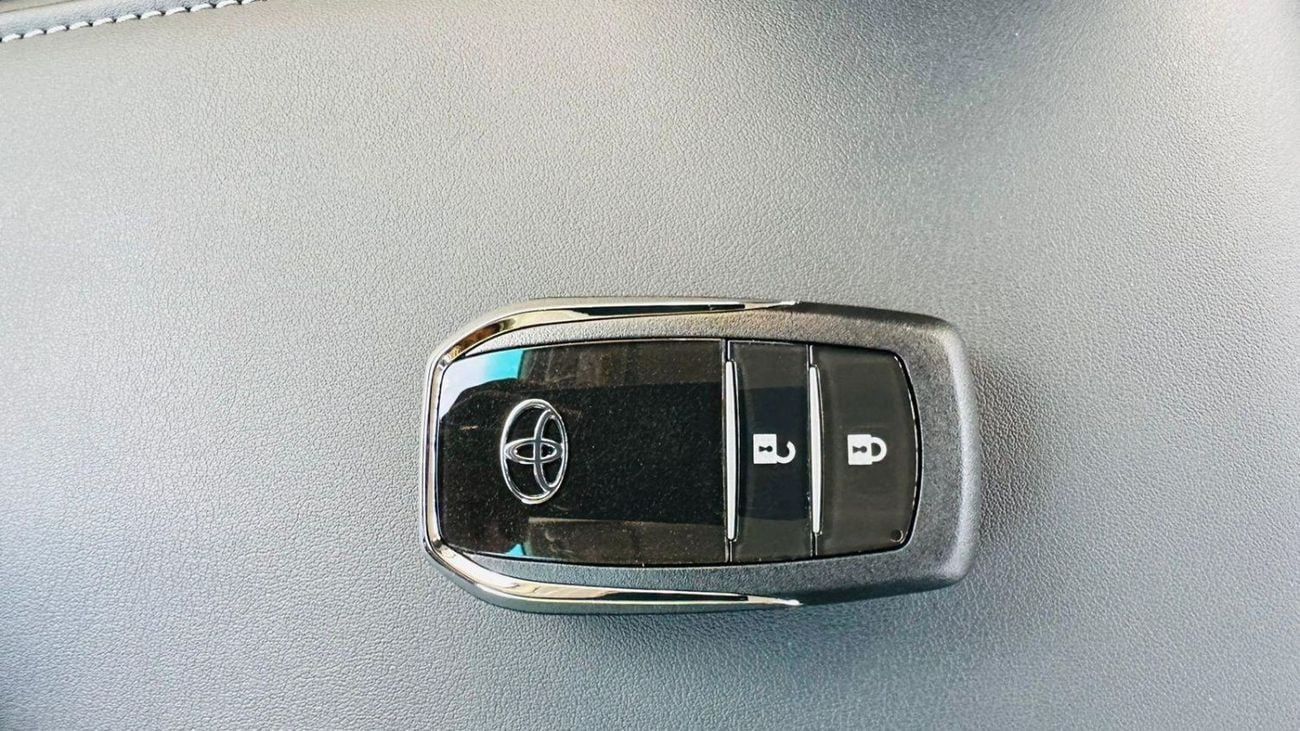 Toyota Hilux SR5 DC 2.7L Petrol 5MT 2025YM Full Option