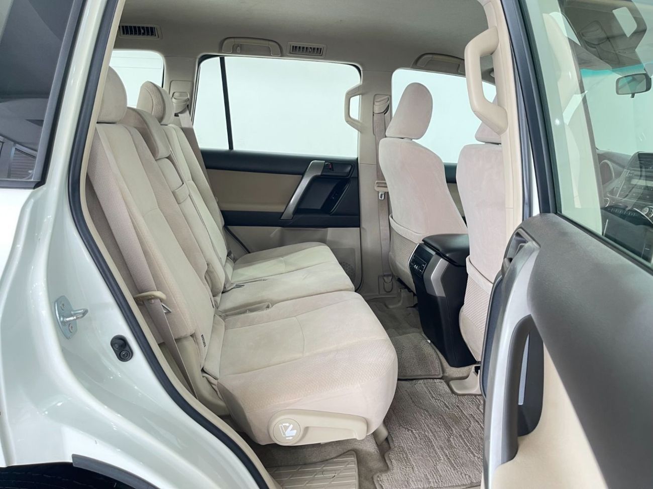 Toyota Prado TX.L 4.0L-6CYL GCC EXCELLENT CONDITION-VAT INCLUSIVE