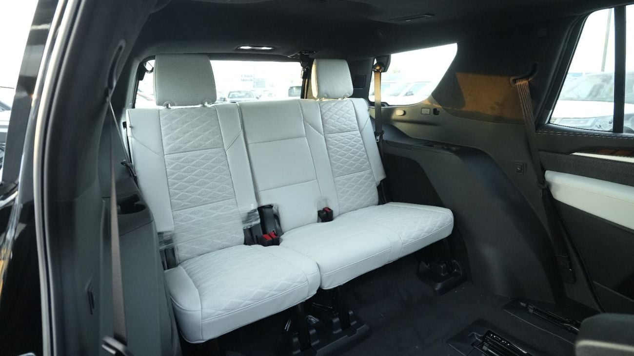 Cadillac Escalade SPORT PLATINUM Black-White 2026MY Export Only