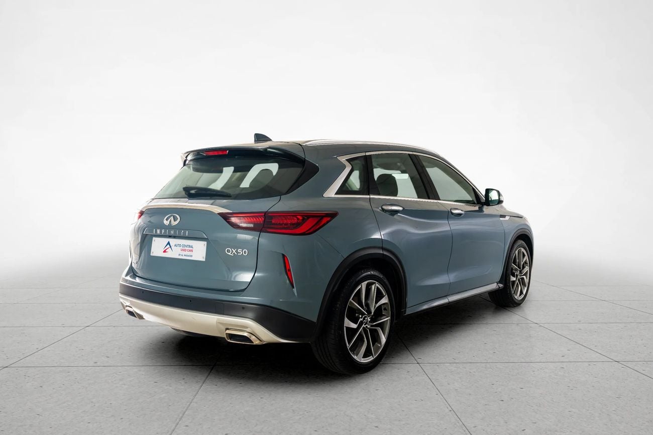 إنفينيتي QX50 LUXE 2.0