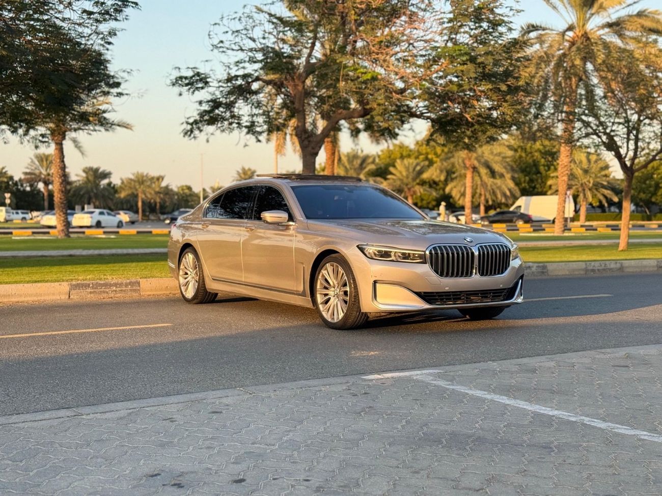 BMW 730Li Luxury M Sport Package 2.0L