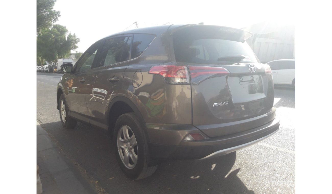 تويوتا راف ٤ TOYOTA RAV-4 JEEP RIGHT HAND DRIVE (PM 880)