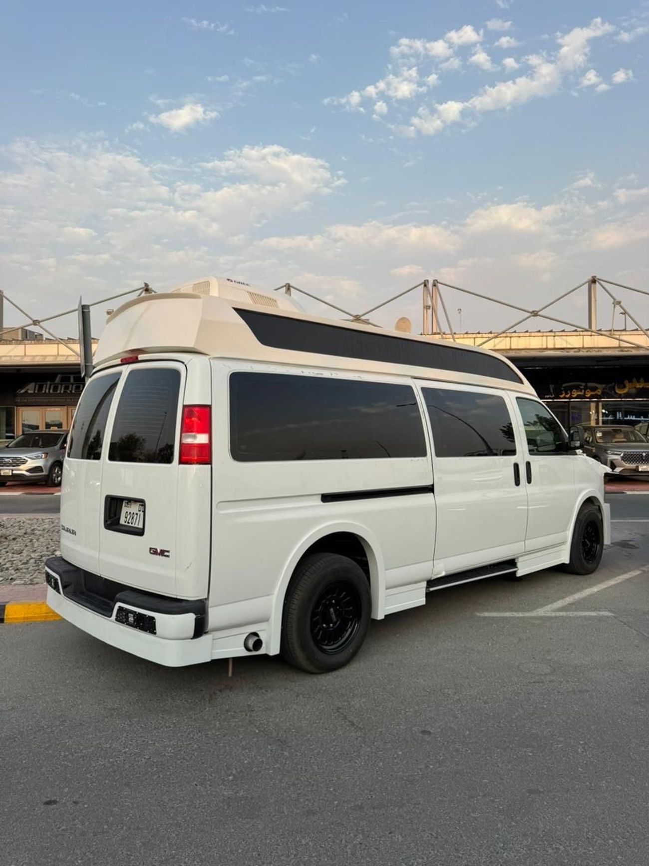 جي أم سي سافانا 6.6 petrol