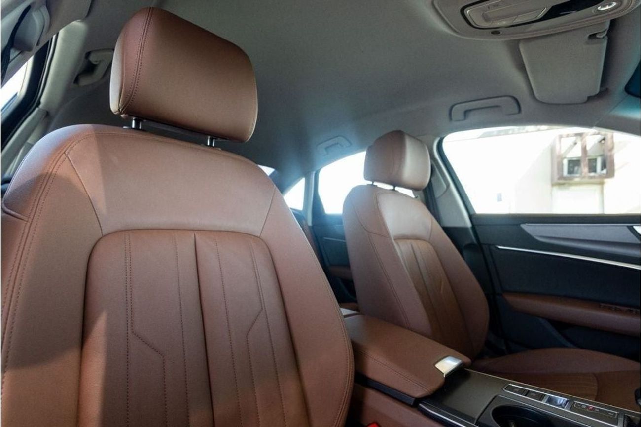 أودي A6 40 TFSI 2.0L Audi A6 40TFSI 2022 GCC under Warranty with Flexible Down-Payment.