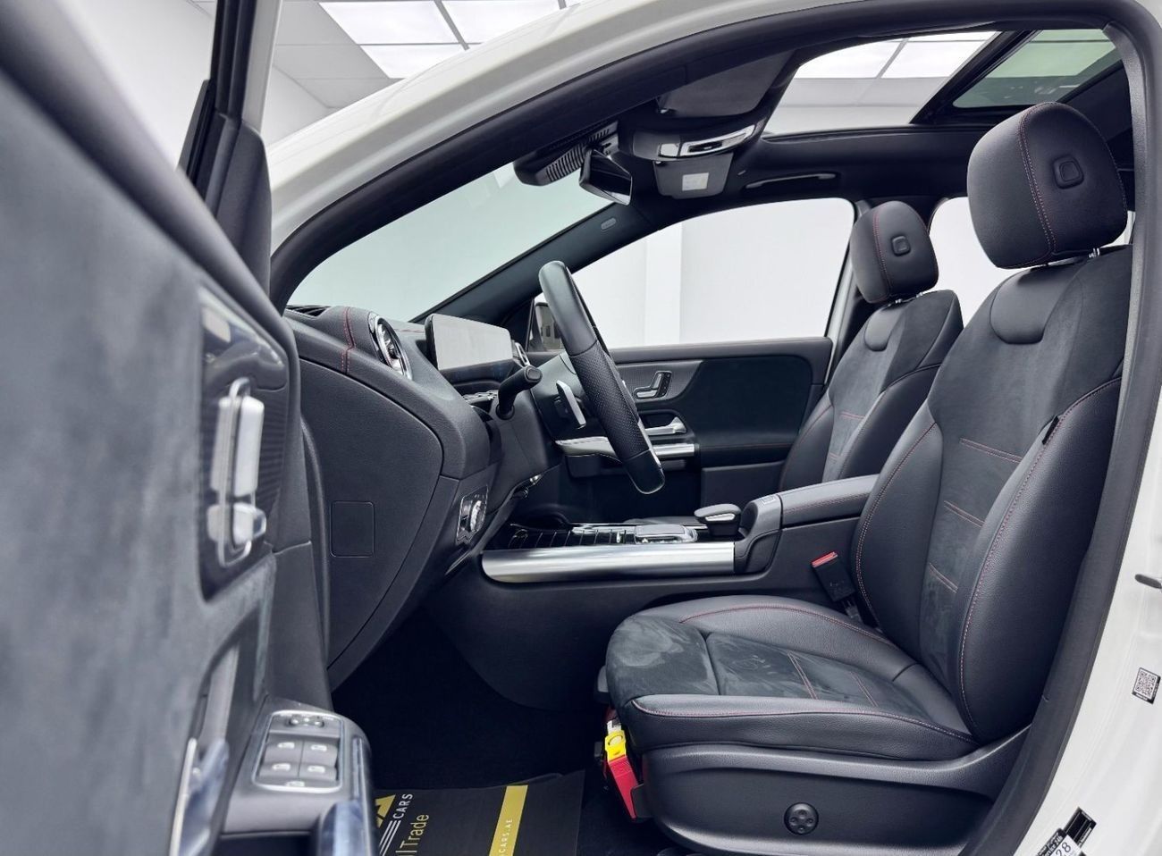 Mercedes-Benz EQA 350 SUV 2022 Mercedes Benz EQA 350 4Matic, 2027 Mercedes Warranty + Service Pack, Full PPF, Very Low Km, GCC