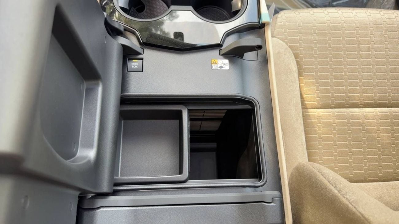 Toyota Land Cruiser 2025 TOYOTA LAND CRUISER GXR 3.3L GCC BRAND NEW 0KM