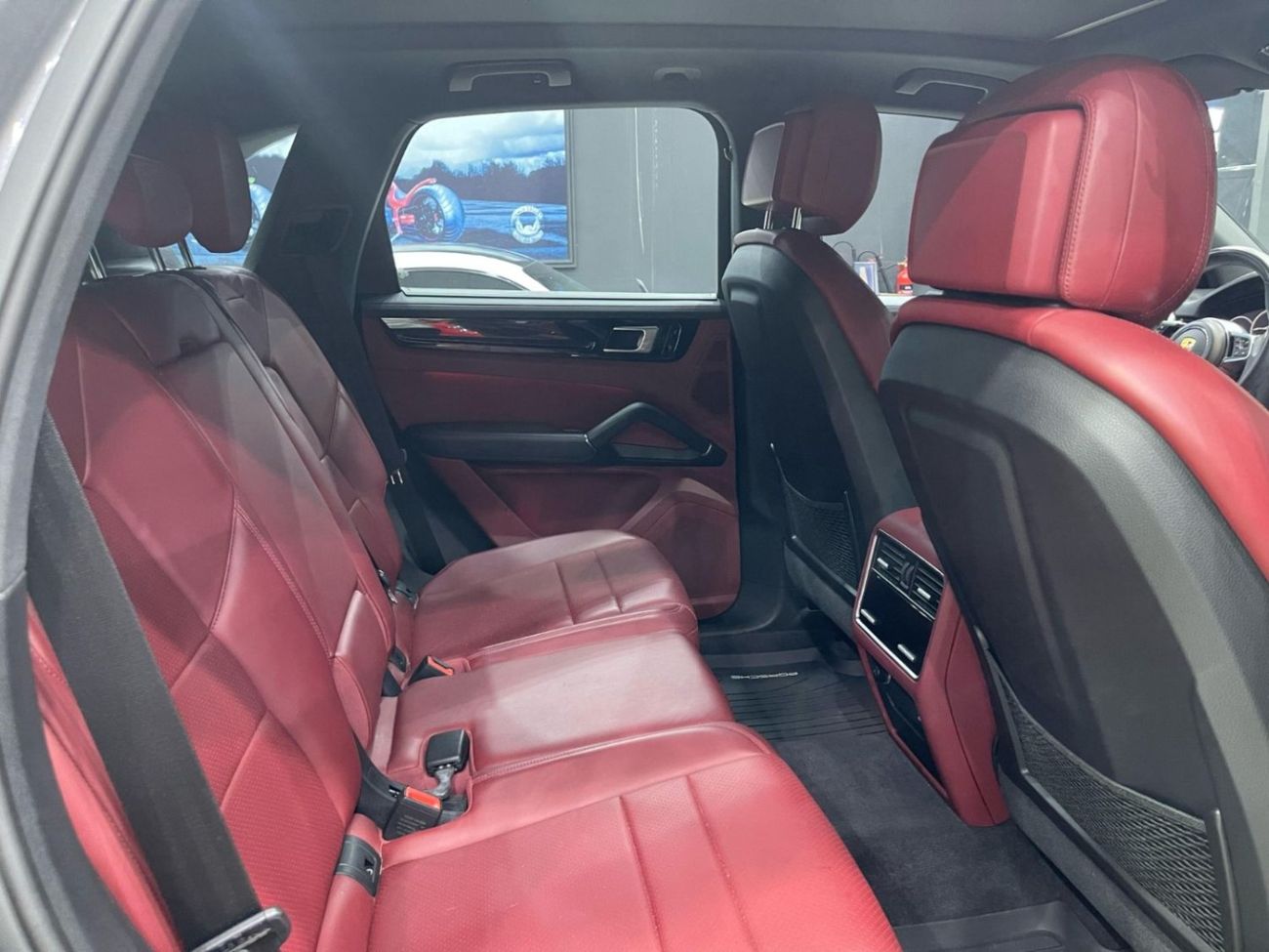 Porsche Cayenne Base Coupe