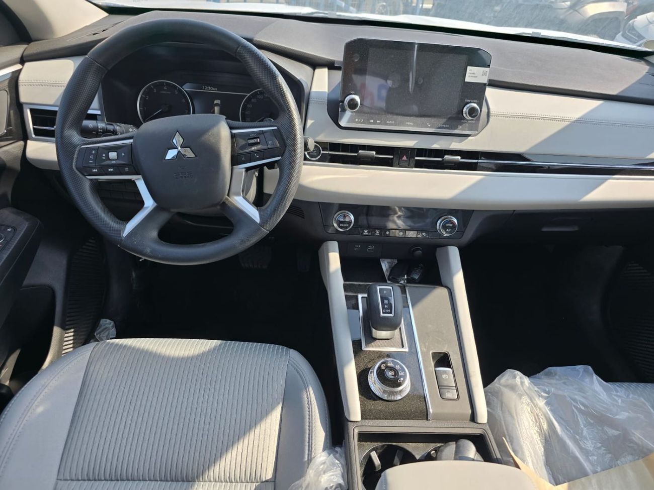 Mitsubishi Outlander GLX 2.4L GLX 2.5L