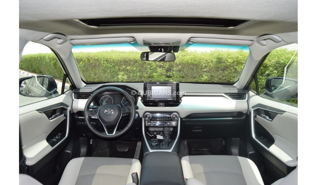 Toyota RAV4 XLE Full option Hybrid