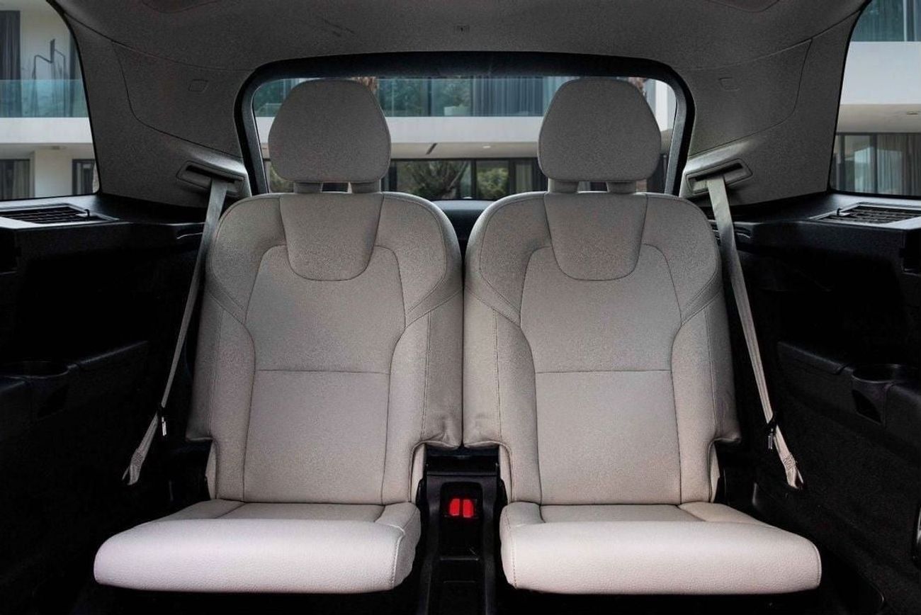 Volvo XC90 B5 MOMENTUM | 2,937 P.M  | 0% Downpayment | Full Agency History!