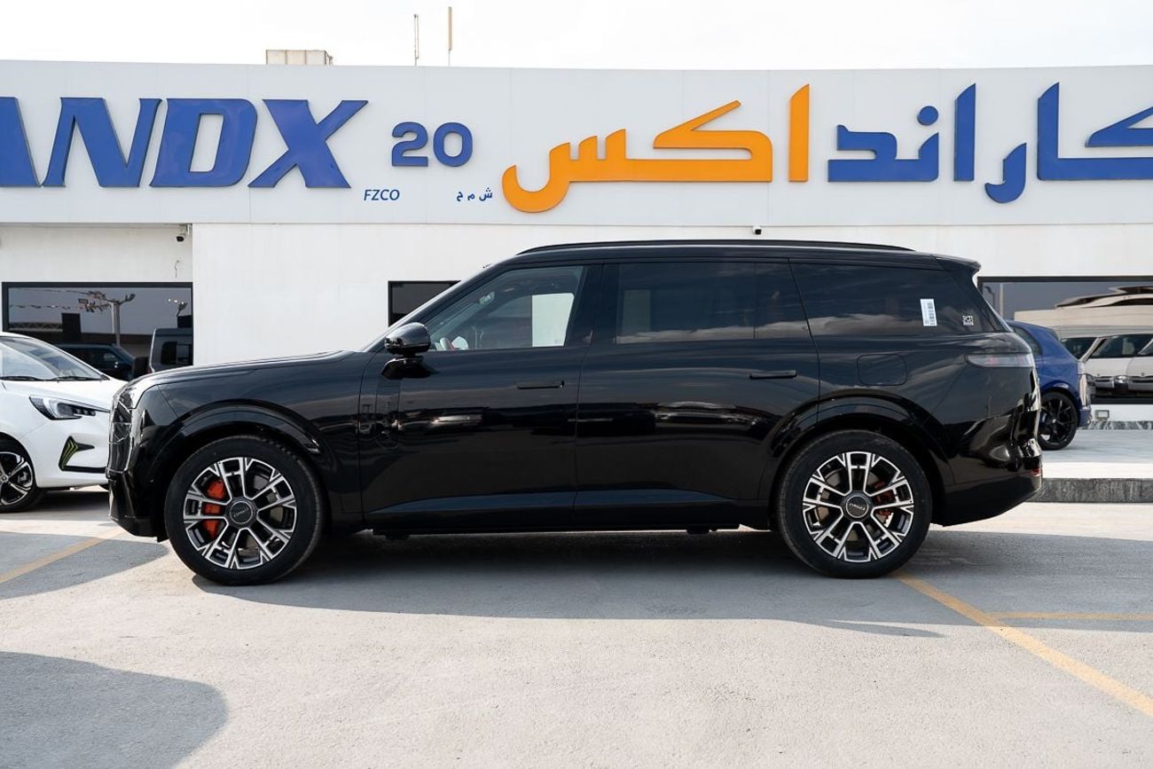 Lynk & Co 900 900 2.0T Ultra model 2025