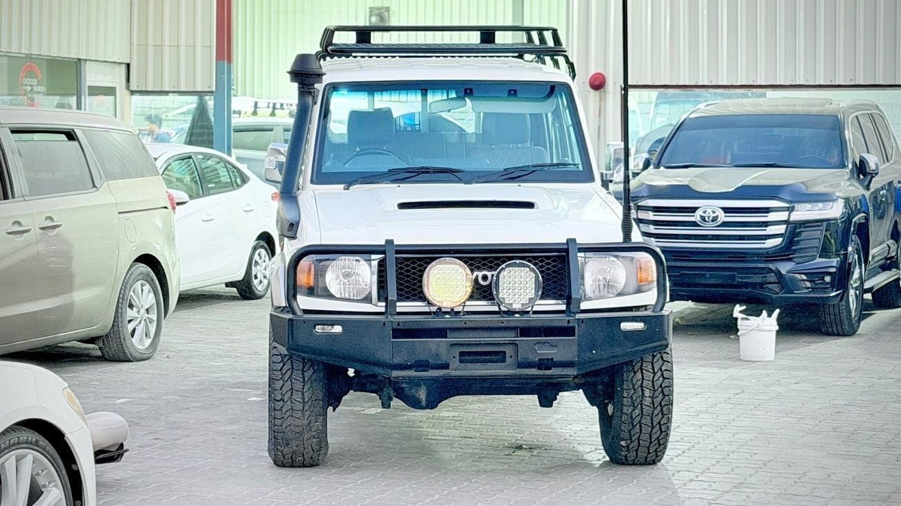 Toyota Land Cruiser Pick Up LX WINCH 2018 Model Double Cabin RHD Diesel Engine Very clean and Perfect Condition