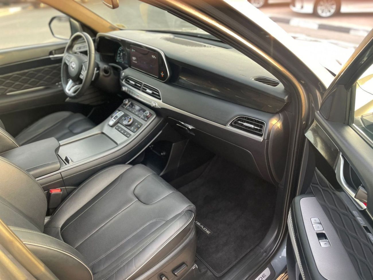 Hyundai Palisade 2021 Hyundai Palisade Calligraphy Edition Full Option Panoramic View - 360* 5 CAM - HUD - 3.8L V6 -