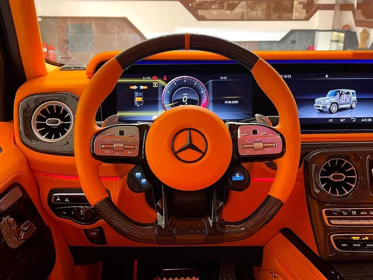 Mercedes Benz G63 AMG G63 / / BRABUS KIT G800 / SPECIAL COLOR / FULL CARBON FIBER