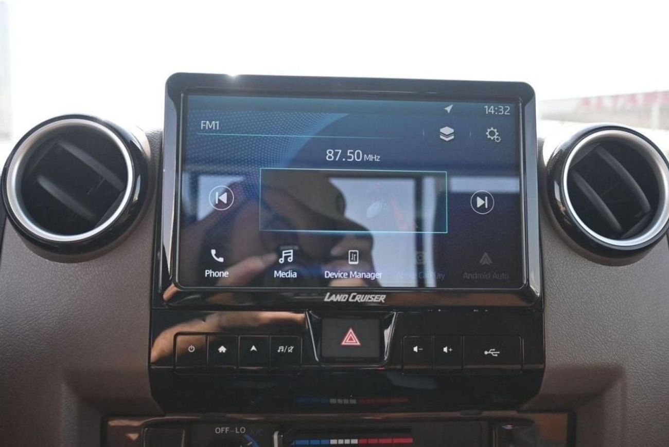 Toyota Land Cruiser Pick Up TOYOTA LAND CRUISER LC79 S/C MODEL 2024 GCC 4.0L