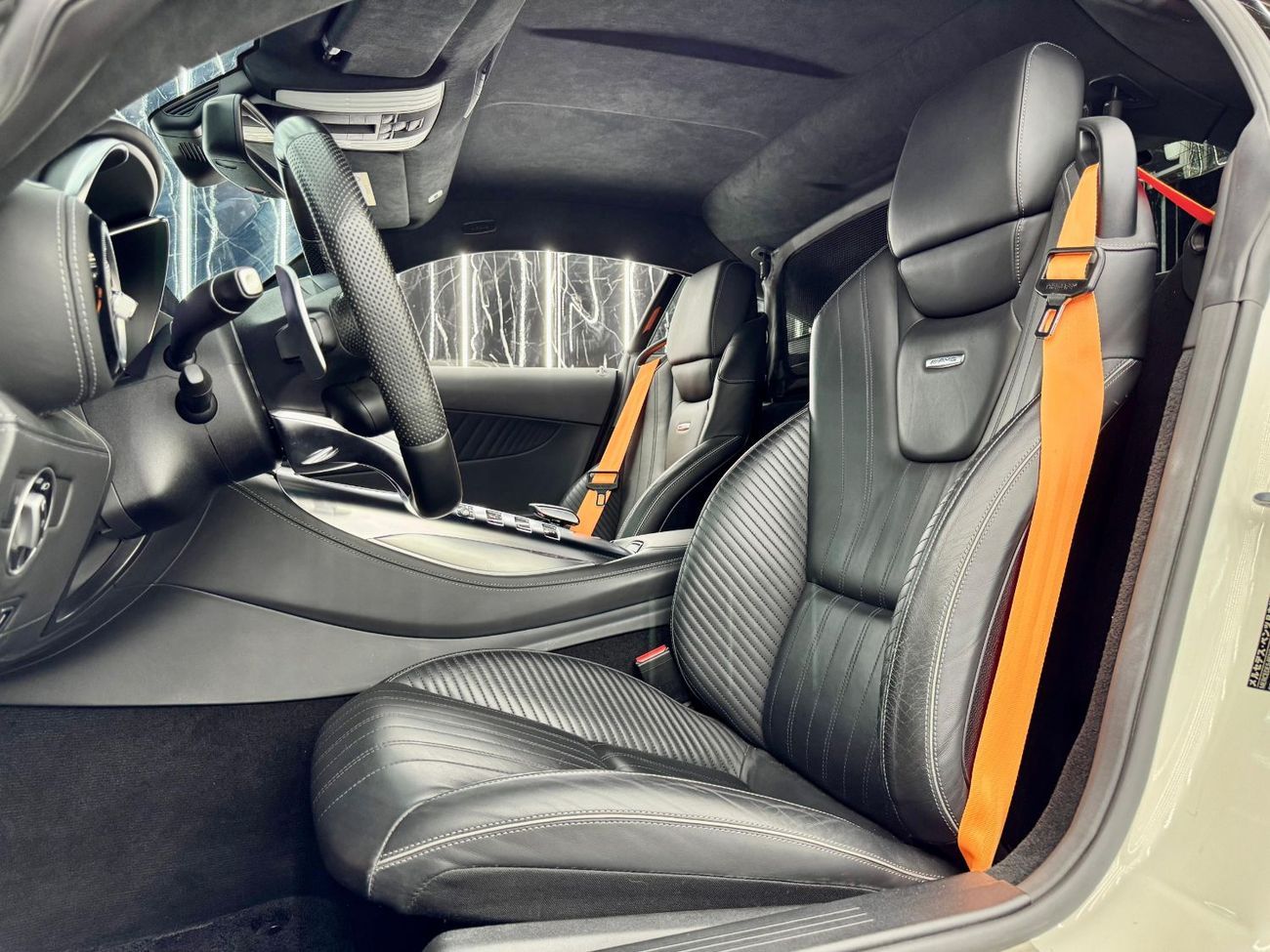 مرسيدس بنز AMG GT