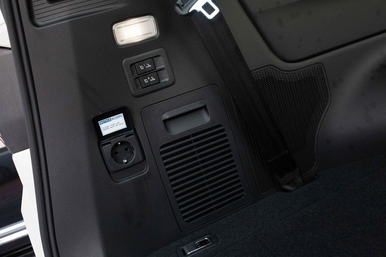 Toyota Land Cruiser VXR