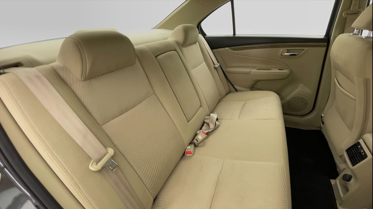 سوزوكي سياز GL 1.5 | بدون دفعة مقدمة | اختبار القيادة في المنزل