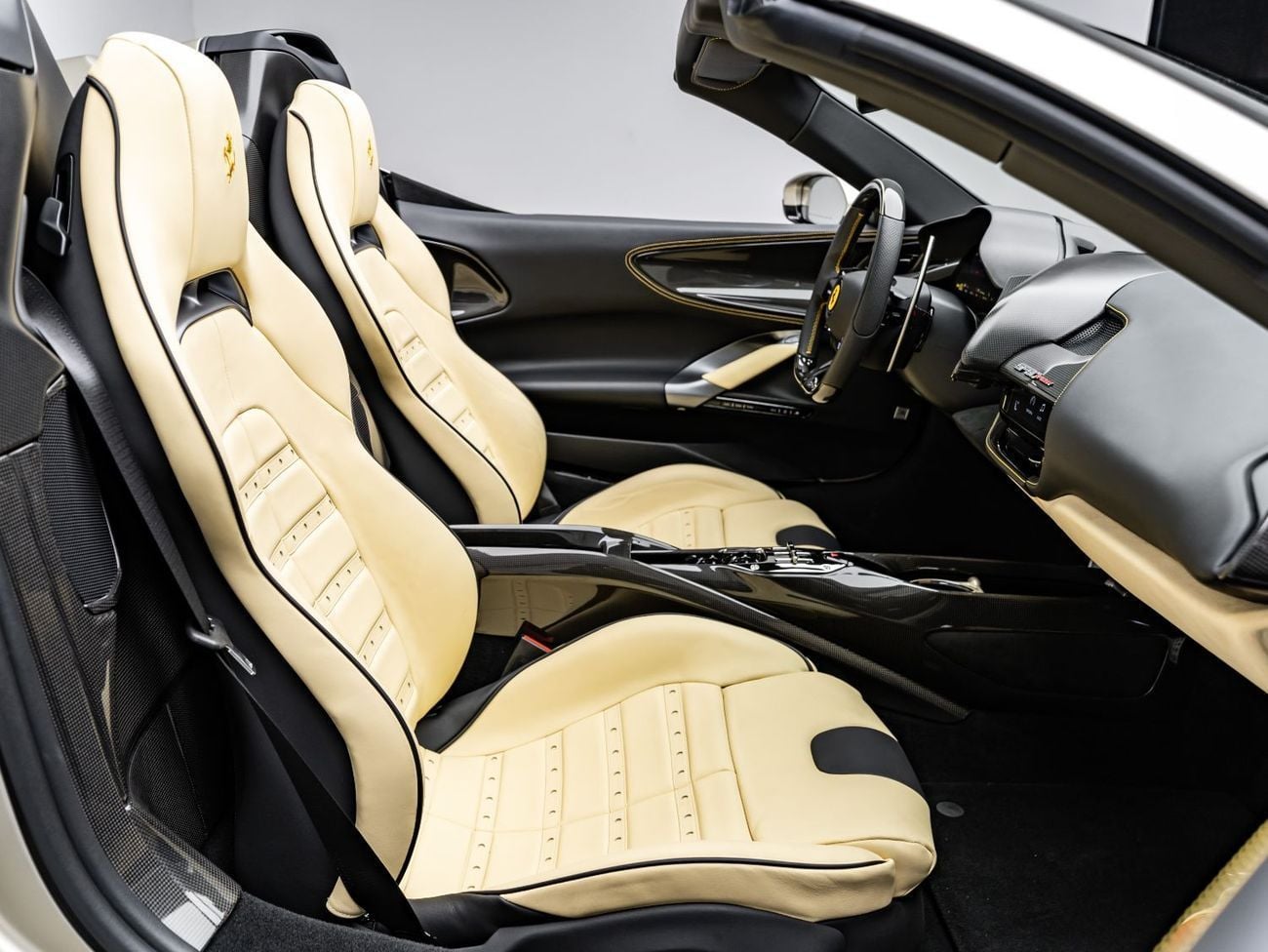 Ferrari SF90 Spider 2024 Ferrari SF90 Spider Assetto Fiorano, Ferrari Warranty and Service Contract, Low KMs, GCCThe BES