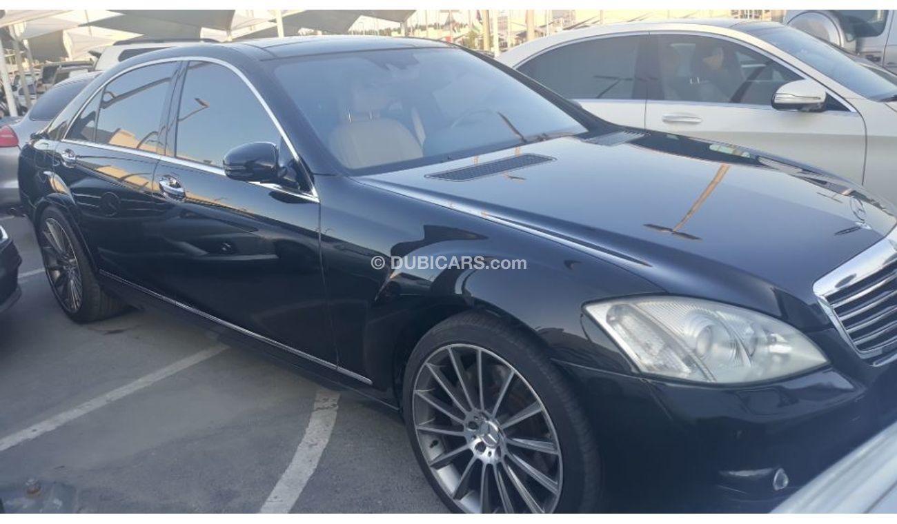 Mercedes-Benz S 500 2006 Full options Gulf specs specs  Panorama Night vision 3 DVD