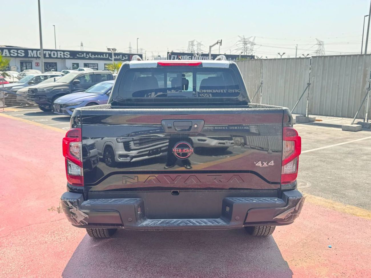 نيسان نافارا 2025 NISSAN NAVARA DOUBLE CABIN PRO 2.5L DIESEL 4WD AUTOMATIC BRAND NEW 0KM