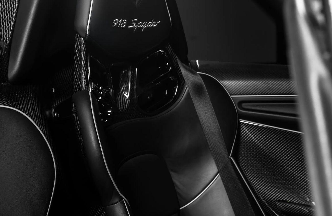 Porsche 918 Spyder 4.6L V8 N/A Engine + eMotor