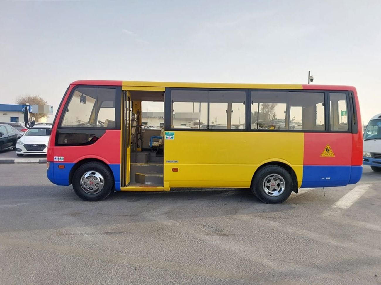 ميتسوبيشي روزا MITSUBISHI ROSA BUS RHD 2004 MODEL 4.2 L DIESEL AUTOMATIC(PM00594)