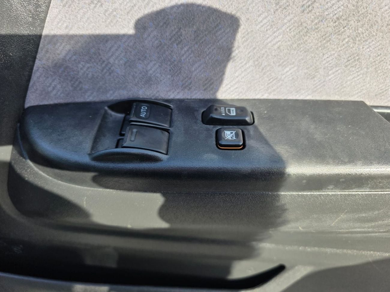 Toyota Hiace TOYOTA HIACE  VAN RHD 2007 MODEL 2.0 L PETROL AUTOMATIC(PM51149)