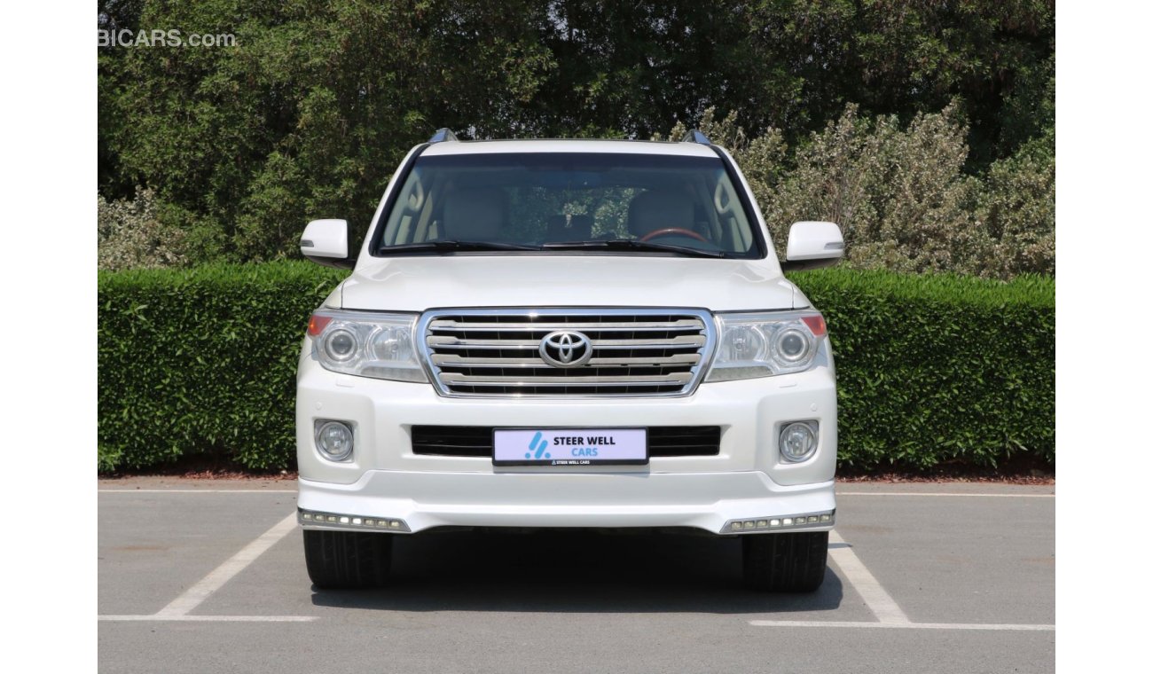 Toyota Land Cruiser 2013 | PLATINUM EDITION V6 - EXCELLENT CONDITION WITH GCC SPECS