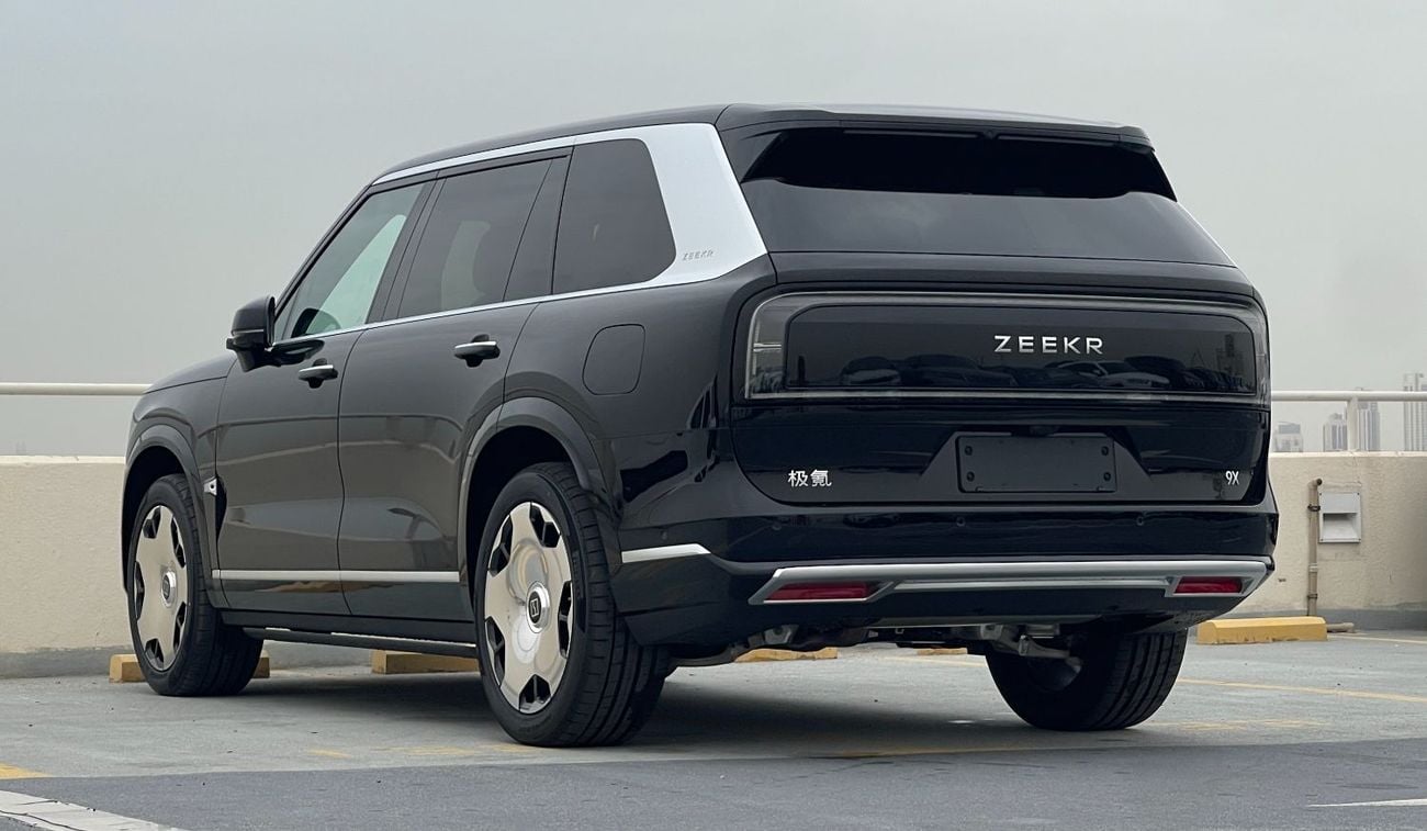 Zeekr 9X FLAGSHIP FULL SIZE LUXURY HYBRID SUV 2.0L-4CYL + THREE ELECTRIC MOTORS AWD