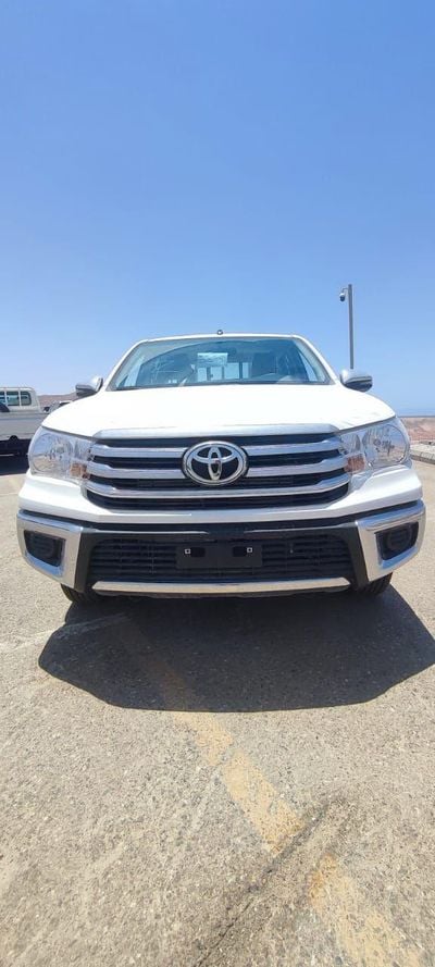 Toyota Hilux GLX 2.4L Double Cab Utility
