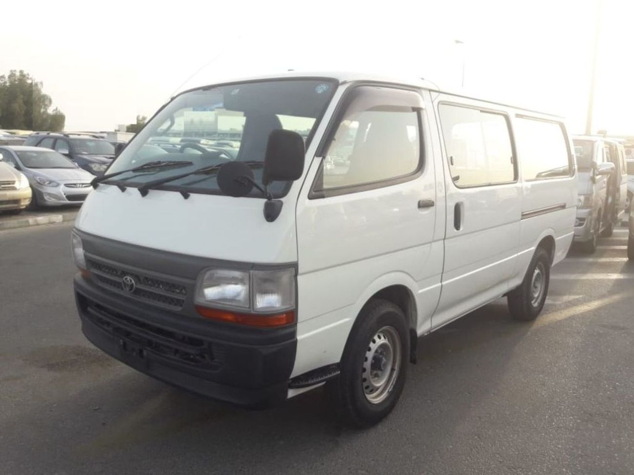 تويوتا هاياس Hiace RIGHT HAND DRIVE  (Stock no PM 732 )