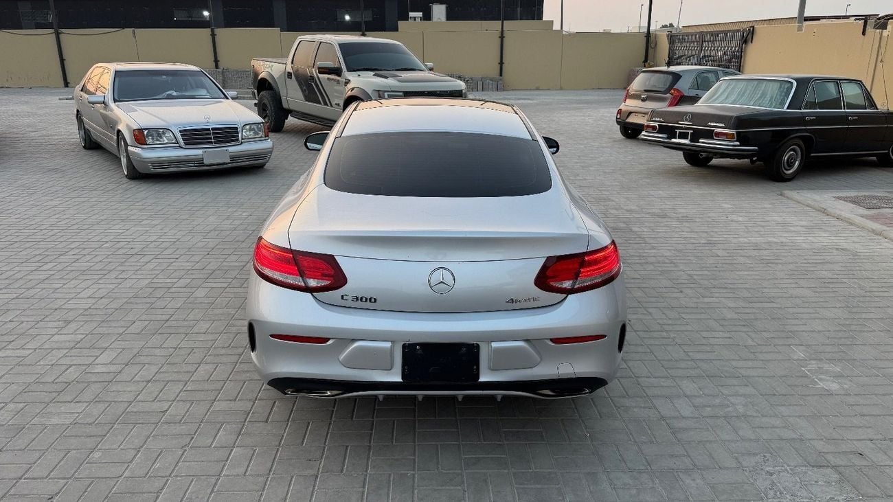 مرسيدس بنز C 300 كوبيه 2.0 L Turbo 4Matic