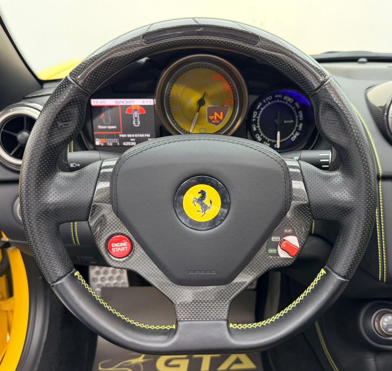 Ferrari California STD 2013 Ferrari California, Full Service History, Excellent Condition, GCC Specs
