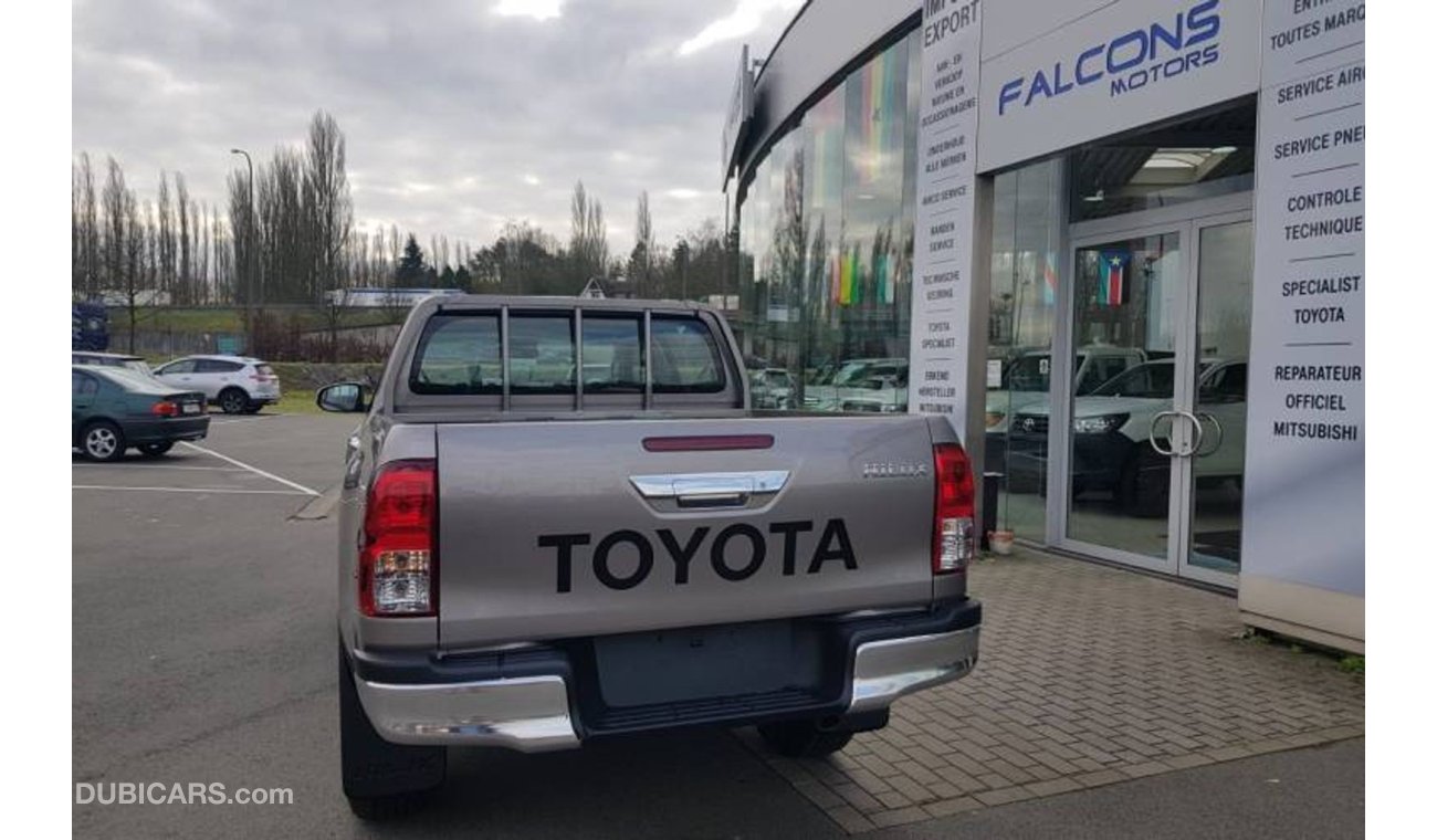 Toyota Hilux 2.4L Diesel Manual Transmission 2019 model New Face