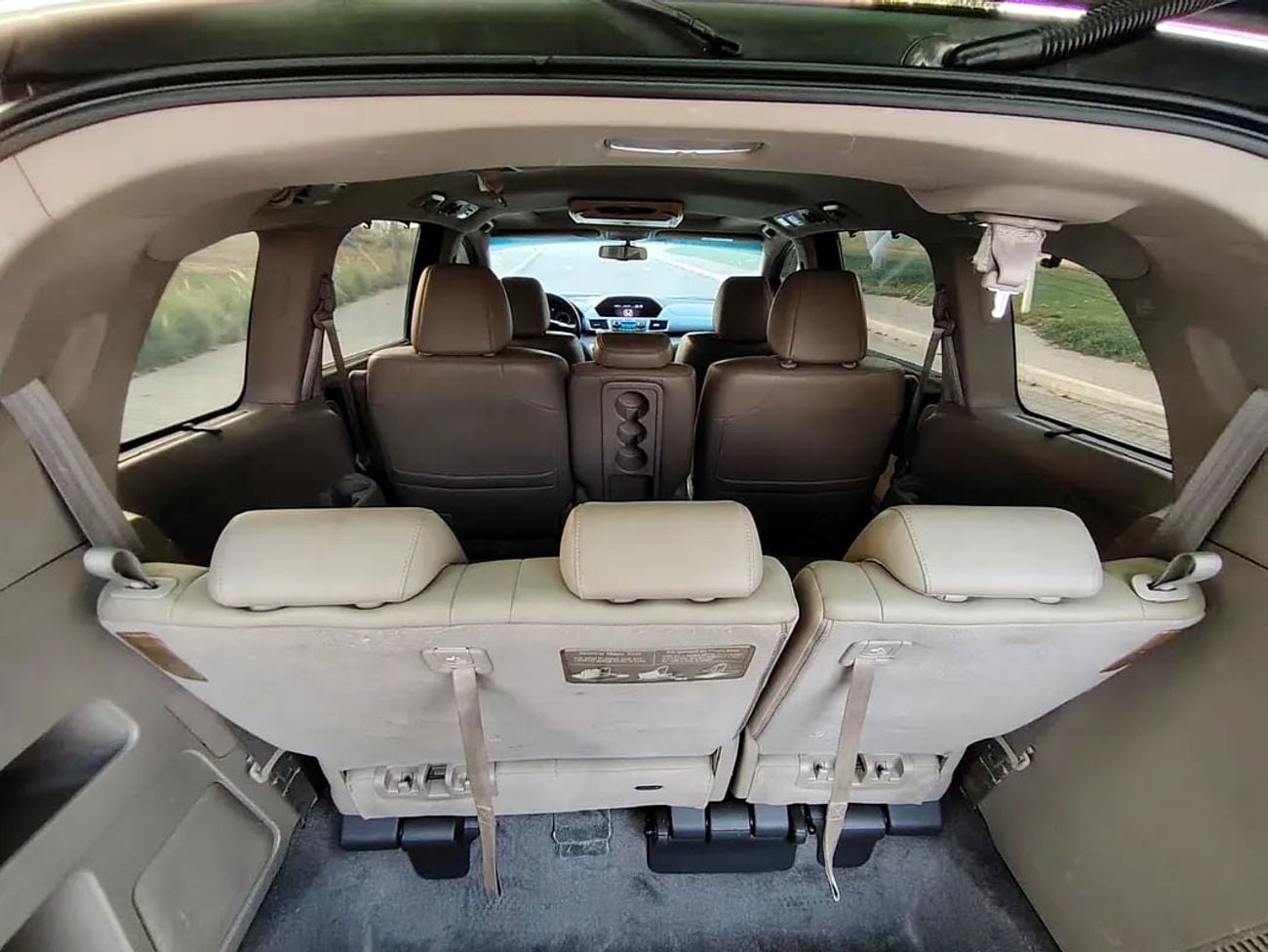 هوندا اوديسي J LX | GCC Specs | Well Maintained Full Option Van With Rear Entertainment