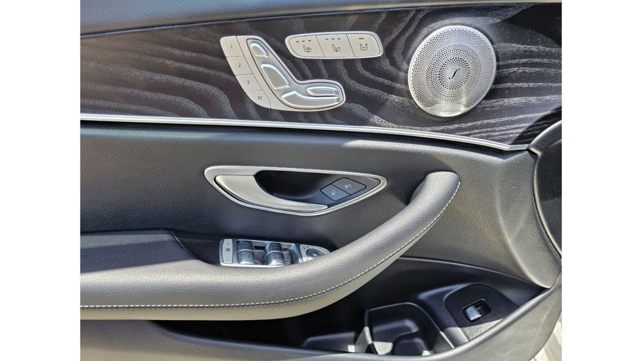 Mercedes-Benz E300 Premium