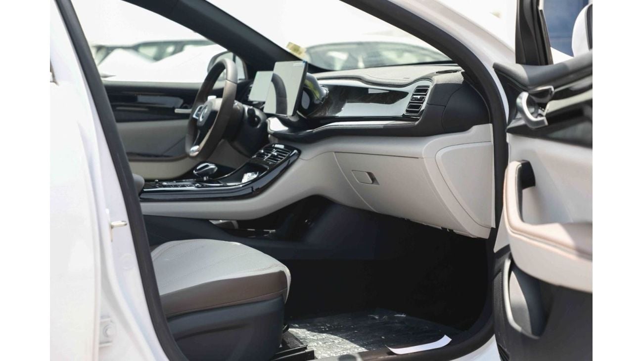 بي واي دي كين بلاس 2024 BYD Qin Plus DM-i Honor Lead 1.5 plug-in Hybrid - أبيض من الداخل بني | للتصدير فقط